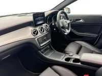 Used Mercedes GLA250 AMG Line Premium Plus 211 HP (155 kW) 2018 White SUV