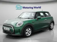 Gebraucht Mini Cooper Classic 136 PS (100 kW) 2023 Grün Kleinwagen