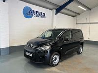 Used Citroën Berlingo 100 HP (73 kW) 2023 Black MPV