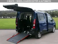 Gebraucht Peugeot Rifter 131 PS (96 kW) 2021 Blau Van / Kleinbus