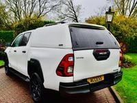 Used Toyota HiLux 201 HP (147 kW) 2022 White Pickup