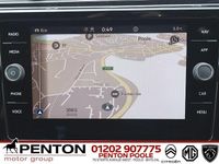 Used VW Touran SEL 150 HP (110 kW) 2022 Black MPV