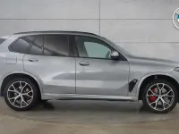 Begagnad BMW X5 M Sport 352 HK (258 kW) 2025 Grå SUV