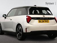 Used Mini Cooper SE Hatch 158 kW (215 HP) 2024 White Hatchback