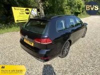 Begagnad VW Golf VII SE 115 HK (84 kW) 2019 Svart Kombi