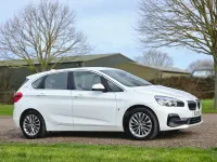 Begagnad BMW 225 Luxury Line 2018 Vit Minibuss
