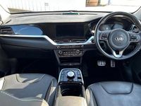 Used Kia e-Niro 150 kW (204 HP) 2021 Silver SUV