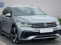 Usado VW Tiguan Allspace R-line 200 HP (147 kW) 2024 Prateado SUV