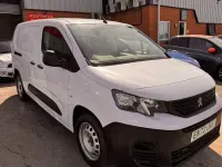 Used Peugeot Partner Premium 102 HP (75 kW) 2023 White MPV
