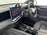 Begagnad VW Passat R-line 150 HK (110 kW) 2025 Grå Kombi