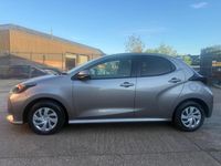 Second-hand Toyota Yaris Hybrid Design 2020 Gri Hatchback