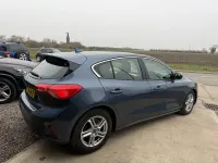 Used Ford Focus Zetec 95 HP (69 kW) 2019 Blue Hatchback