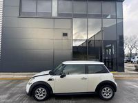 Used Mini ONE Hatch 97 HP (71 kW) 2014 White Hatchback