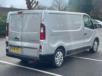 used Renault Trafic SWB SL27 SPORT NAV DCI