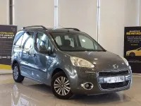 Used Peugeot TePee S 92 HP (67 kW) 2013 Grey Estate