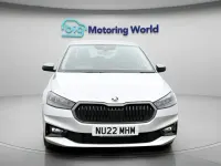 Usado Skoda Fabia Colour Edition 109 HP (80 kW) 2022 Prateado Citadino