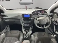 Begagnad Peugeot 208 Allure 2013 Röd Halvkombi