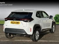 Used Toyota Yaris Hybrid 116 HP (85 kW) 2024 Pure white Estate