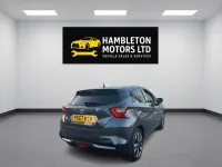 Usado Nissan Micra Tekna 90 HP (66 kW) 2017 Cinzento Citadino