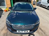 Second-hand Vauxhall Astra Design Edition 110 CP (80 kW) 2017 Verde Hatchback