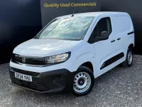 Used Vauxhall Combo 100 HP (73 kW) 2024 White MPV