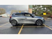 Gebraucht Renault Clio V Techno 90 PS (66 kW) 2022 Grau Kleinwagen