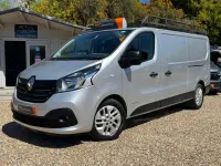 Używany Renault Trafic 2016 Srebrny Minivan