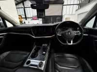 Used VW Touareg SEL 231 HP (169 kW) 2018 Silver SUV