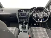 Begagnad VW Golf VII GTD 2014 Svart Halvkombi
