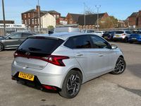 Used Hyundai i20 Premium 100 HP (73 kW) 2022 Silver Hatchback