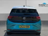 Begagnad VW ID.3 Pro Performance 150 kW (204 HK) 2022 Turkos Halvkombi