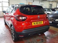 Second-hand Renault Captur Iconic 115 CP (84 kW) 2019 Roșu SUV