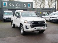 Used Toyota HiLux Active 150 HP (110 kW) 2022 White Pickup
