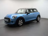 Begagnad Mini Cooper Hatch 136 HK (100 kW) 2018 Blå Halvkombi