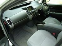 Used Toyota Prius 76 HP (55 kW) 2004 Hatchback