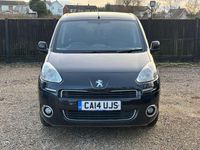 Used Peugeot TePee S 92 HP (67 kW) 2014 Black MPV