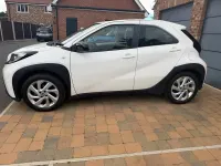 Used Toyota Aygo X PURE 72 HP (52 kW) 2023 White SUV