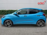 Used Hyundai i10 Premium 84 HP (61 kW) 2023 Blue Hatchback