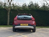 Used Volvo V40 SE 2015 Red Hatchback
