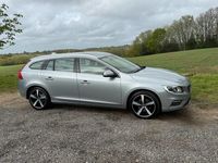Used Volvo V60 R-Design 190 HP (139 kW) 2017 Silver Estate