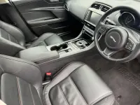 Usado Jaguar XE Prestige 2015 Vermelho Sedan