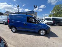 Second-hand Vauxhall Combo 2016 Albastru Monovolum