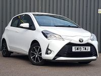Used Toyota Yaris 111 HP (81 kW) 2019 White Hatchback
