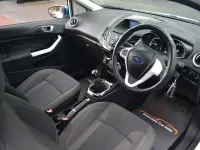 Usado Ford Fiesta Zetec 82 HP (60 kW) 2017 Branco Citadino