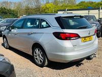 Second-hand Vauxhall Astra Design Edition 110 CP (80 kW) 2018 Argintiu Break