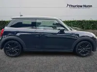 Usado Mini Cooper Exclusive 136 HP (100 kW) 2022 Azul Citadino