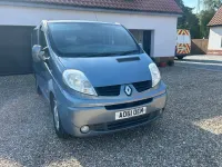 Usado Renault Trafic 115 HP (84 kW) 2011 Azul Monovolume