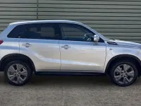 Käytetty Suzuki Vitara SZ-T 129 HP (94 kW) 2024 Katumaasturi