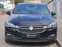 Used Vauxhall Astra SRi 110 HP (80 kW) 2017 Black Hatchback