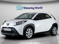 Used Toyota Aygo X PURE 72 HP (52 kW) 2022 White SUV
